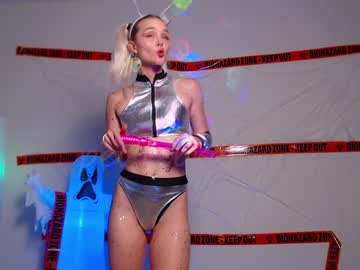 Nude girl petitebrat image #5544784