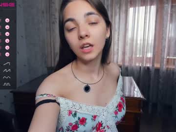 Nude girl shy_media image #4539314