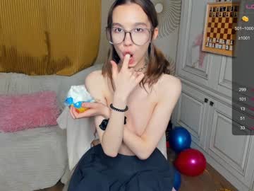 Nude girl happiness_call image #5492189