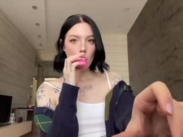 Nude tranny evelynforever image #4674255