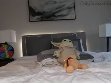 Nude couple ari_lovexo image #1734198