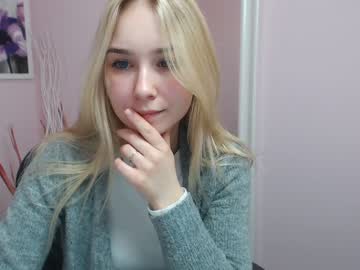 Nude girl lila_page image #1084002