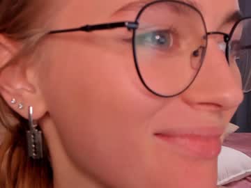 Nude girl linellali image #2758385