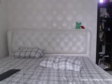 Nude girl _mllymoore_ image #2325082