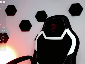 Nude girl small_blondee image #4040886