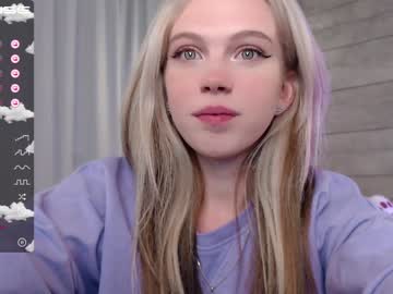 Nude girl small_blondee image #2537273