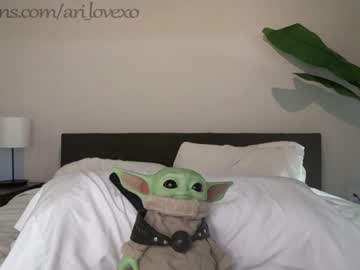 Nude couple ari_lovexo image #4103912