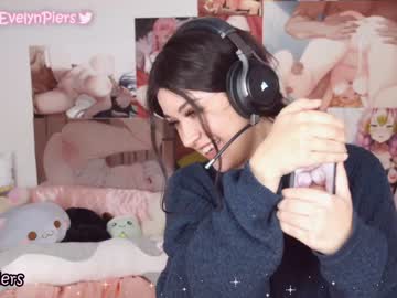 Nude girl evelynpiers image #412497