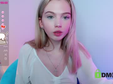 Nude girl small_blondee image #3358180