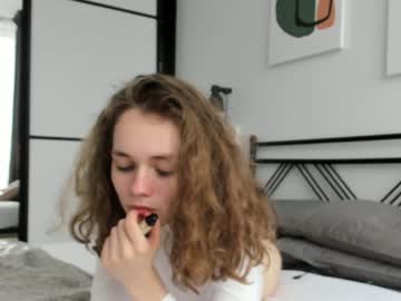 Nude girl mxxnsxsul image #2371084