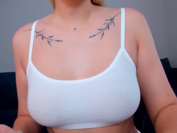 Nude girl 8a8y_nura image #2023833