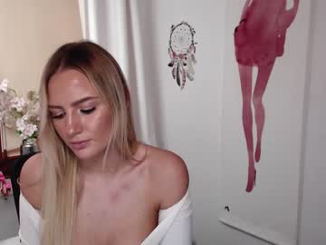 Nude girl shy_zorii image #1550829