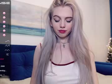 Nude girl small_blondee image #921655