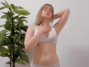 Nude girl laurachane image #3941249