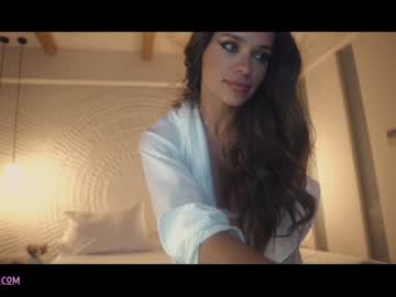 Nude girl lucieoude_ image #2208035