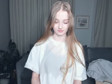 Nude girl _magic_smile_ image #5876538