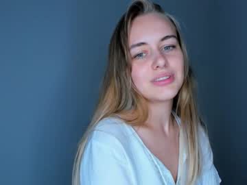 Nude girl lindamildreda image #5047501