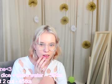 Nude girl joyce_coy image #3768680