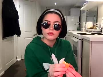 Nude girl littlesugarpea image #3890832