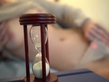 Nude girl sistinehashands image #2993969