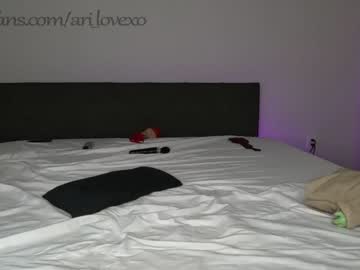 Nude couple ari_lovexo image #3898835