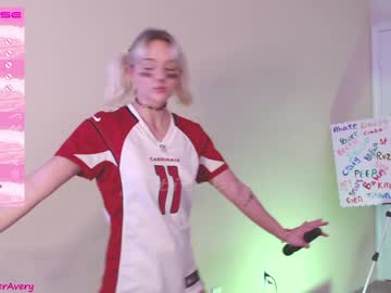 Nude girl petitebrat image #3705666