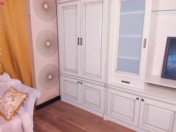 Nude girl happiness_call image #4004583