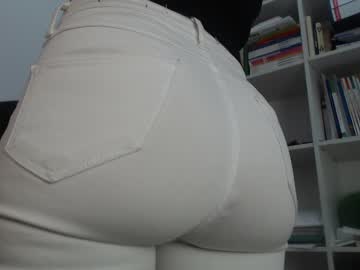 Nude girl eat_mee_out image #1623320