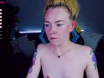 Nude girl sedwunder image #2101388