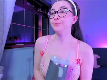 Nude girl littlee33 image #4340238