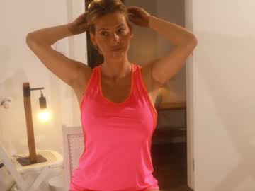 Nude girl hatnbelt image #3928926