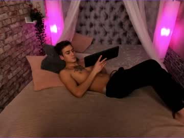 Nude man justin_davies image #682610