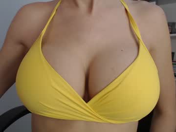 Nude girl eat_mee_out image #2002496