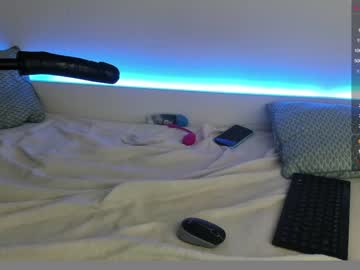 Nude girl julymoore_ image #201764