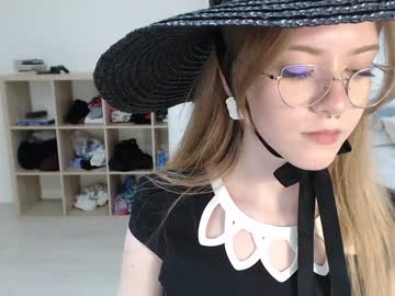 Nude girl scharmanta image #5232226