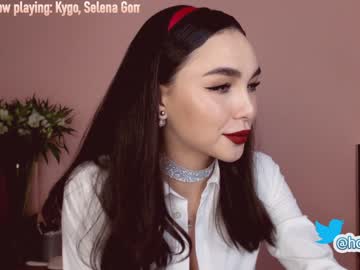 Nude girl hollyextra image #2046007