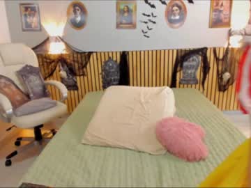 Nude girl little_effy18 image #5522212