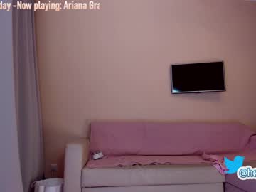 Nude girl hollyextra image #2878703