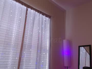 Nude girl petitebrat image #5061422