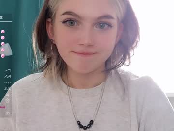 Nude girl small_blondee image #5397819