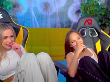 Nude couple kira0541 image #4052406