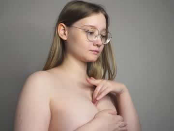 Nude girl moon_milking image #5720694