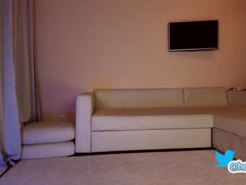 Nude girl hollyextra image #3023532