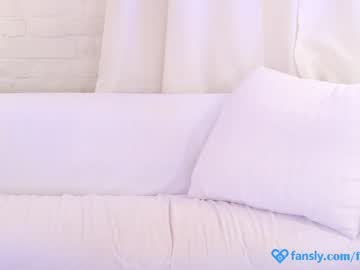 Nude girl eva_fashionista image #2188397