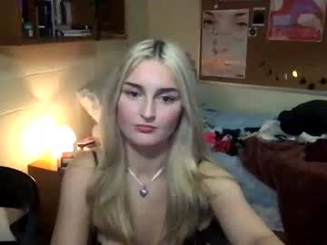 Nude girl emishearts image #2732728