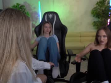 Nude couple kira0541 image #4375127