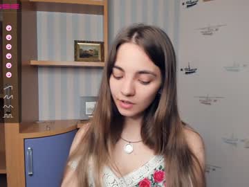 Nude girl shy_media image #4424030