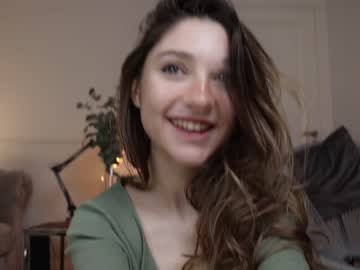 Nude girl mia_elfie image #6685656