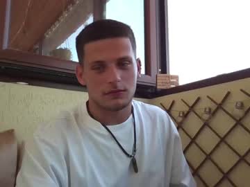 Nude man roberto_twink1 image #4836637