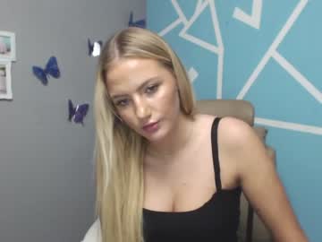 Nude girl shy_zorii image #1329278